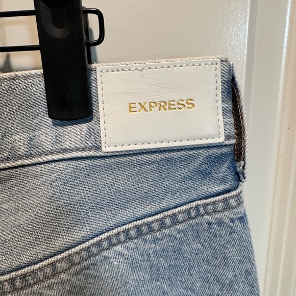 Express Light Blue Ankle Straight Woman Jeans - Picture 3 of 4